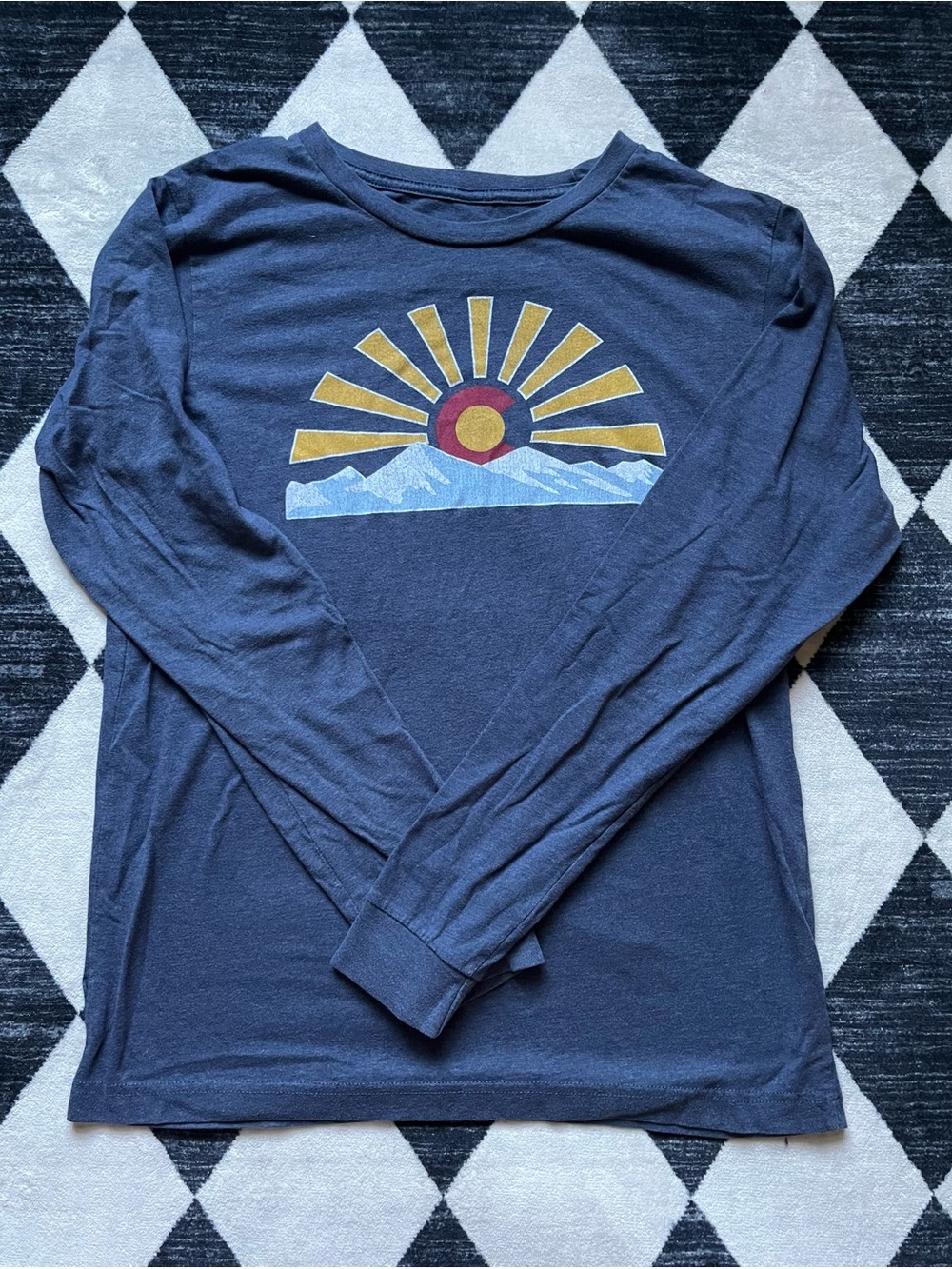 Men's Navy Long-Sleeve Colorado Graphic Tee with Sunrise Print